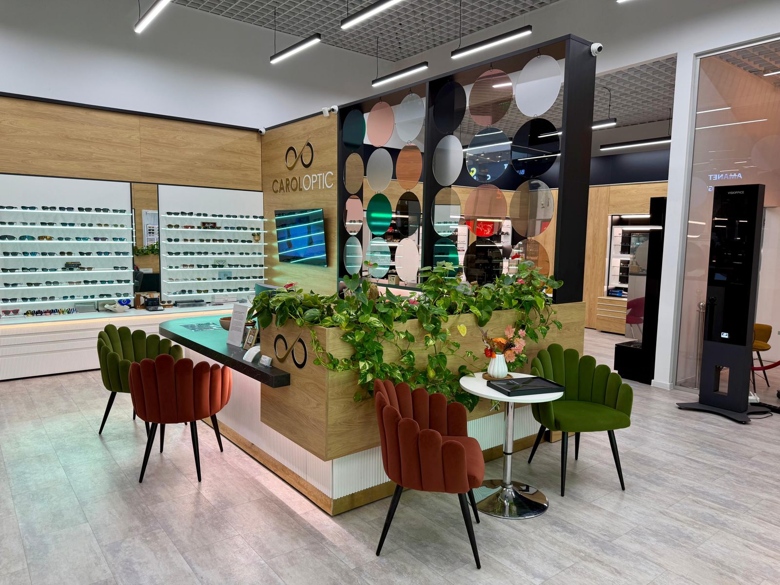 Showroom DN1 Value Centre, poza 2